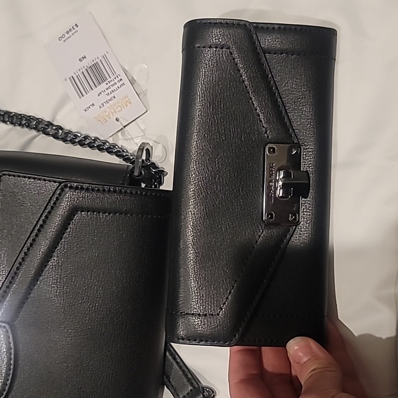 NWT Michael Kors Kinsley Crossbody with Matching Wallet - Picture 8 of 11